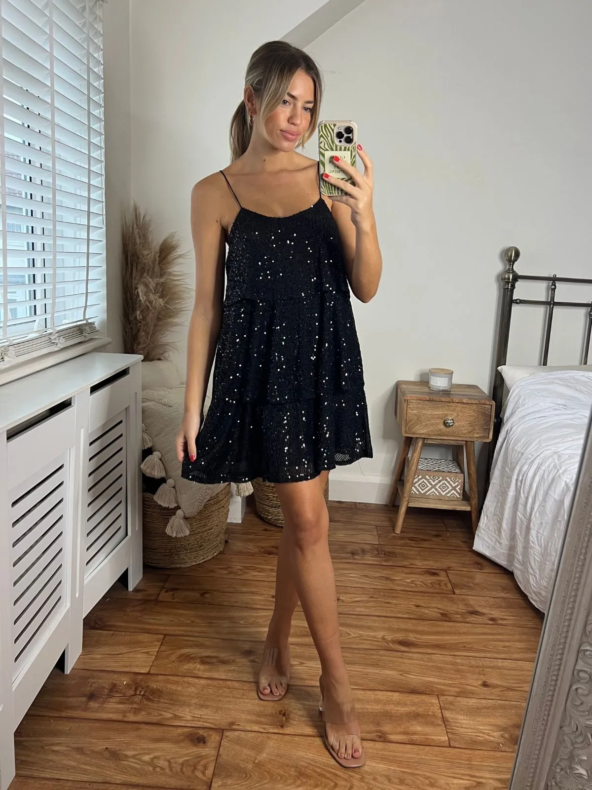 Aura Tiered Sequin Strappy Dress / Black