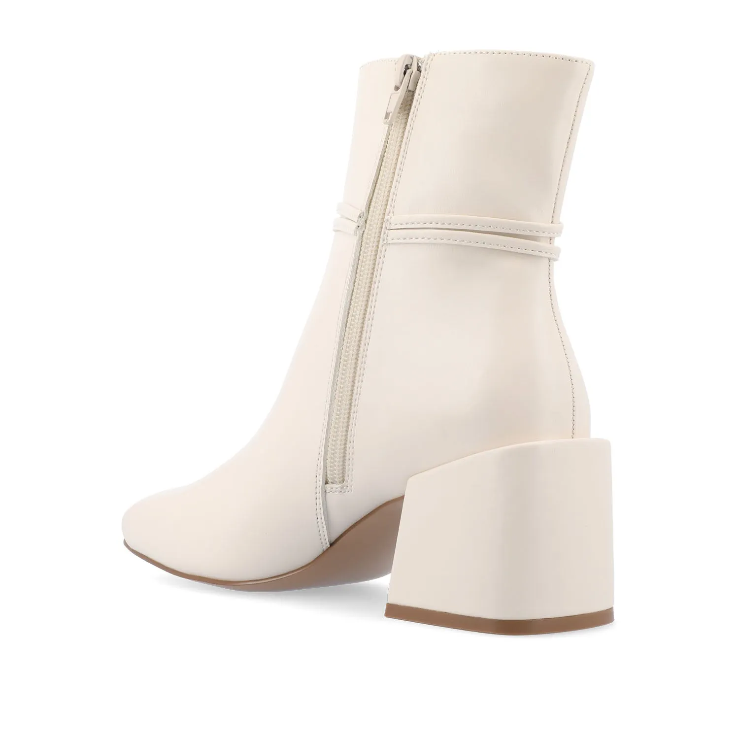 BEVERLEY BLOCK HEELED BOOTIE IN FAUX LEATHER