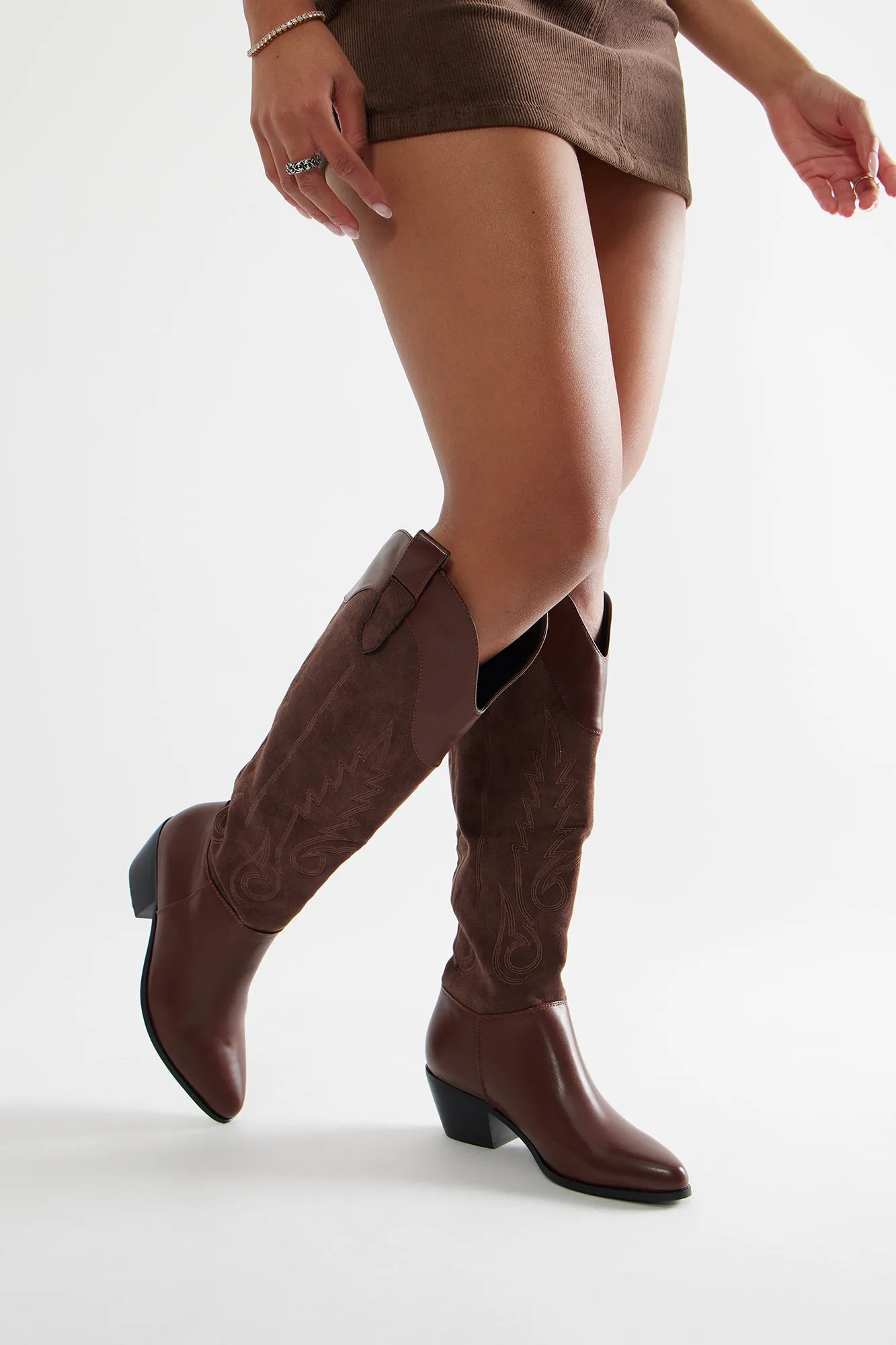 Blythe Cowboy Boots - Brown