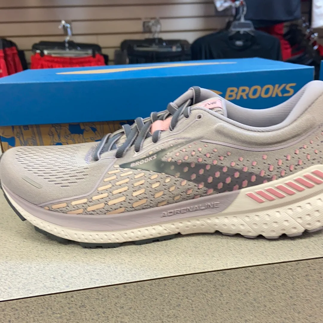 Brooks Women's Adrenaline GTS 21