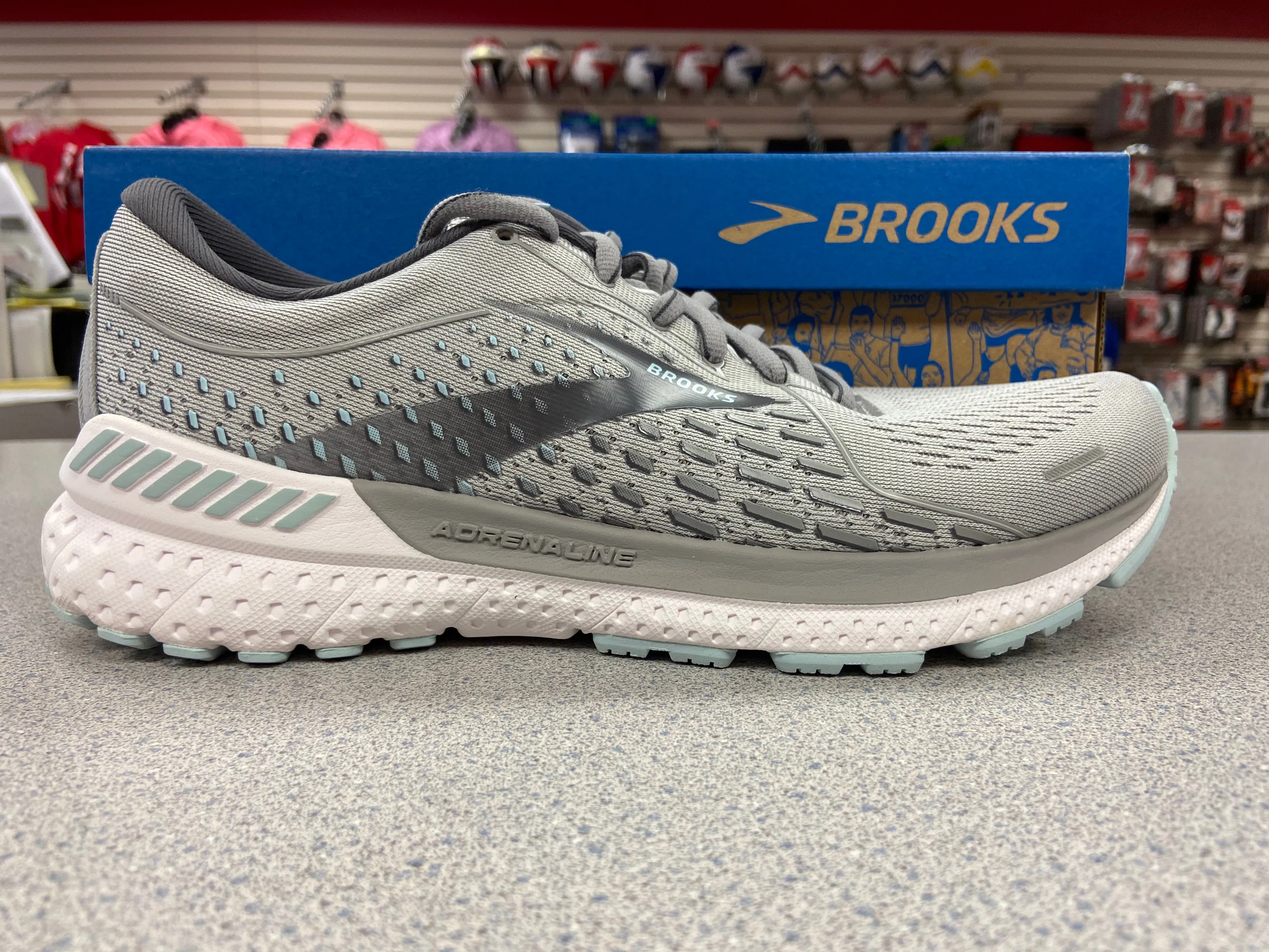 Brooks Women's Adrenaline GTS 21