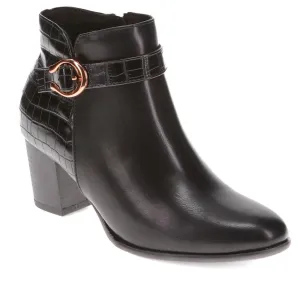 Buckled Block-Heeled Ankle Boots - BELTREN40003 / 326 058