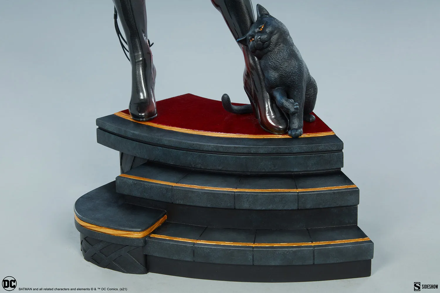 Catwoman Premium Format Figure