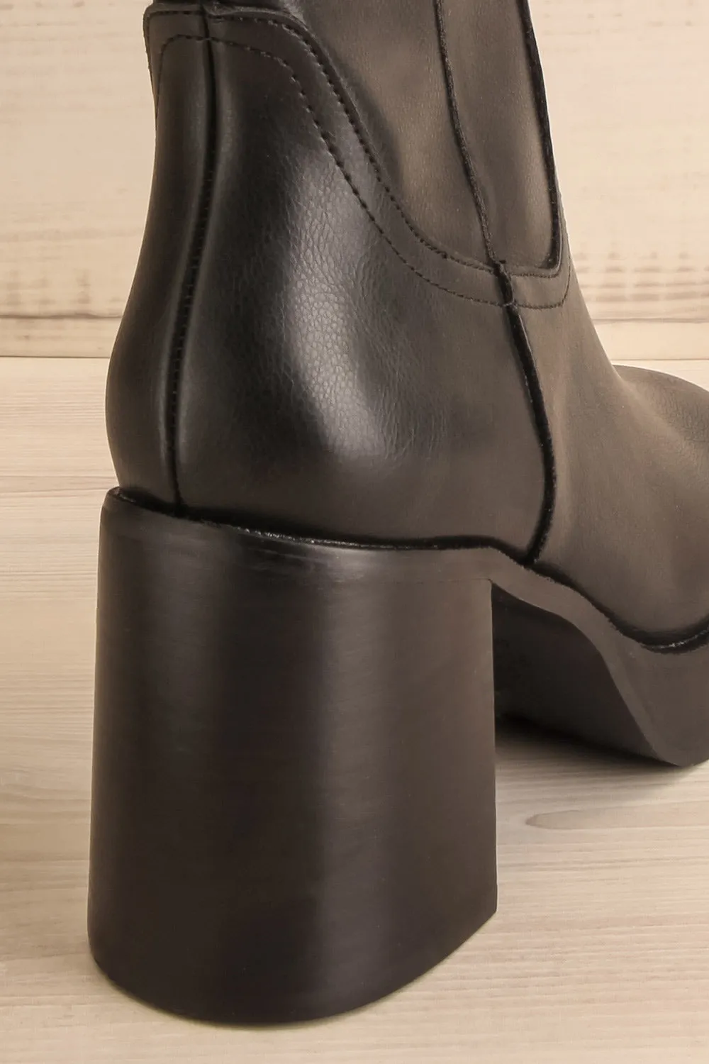 Chagford | Mid-High Heeled Boots