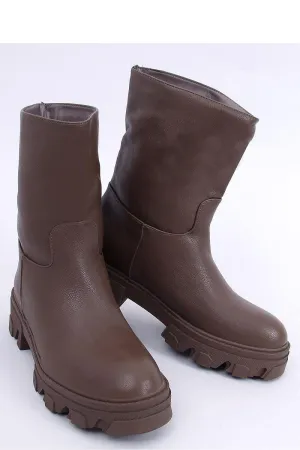 Chic Organic Leather Boots for Modern Women - Model 172871