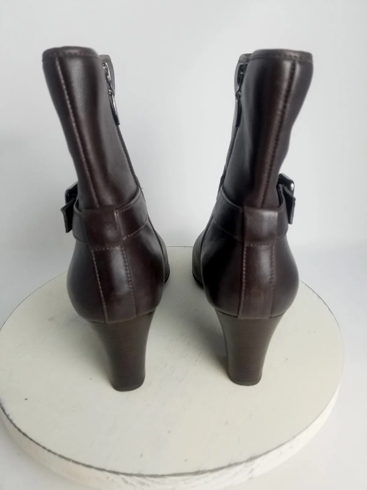 Clarks Size 11 Brown Heeled Boots NWOB