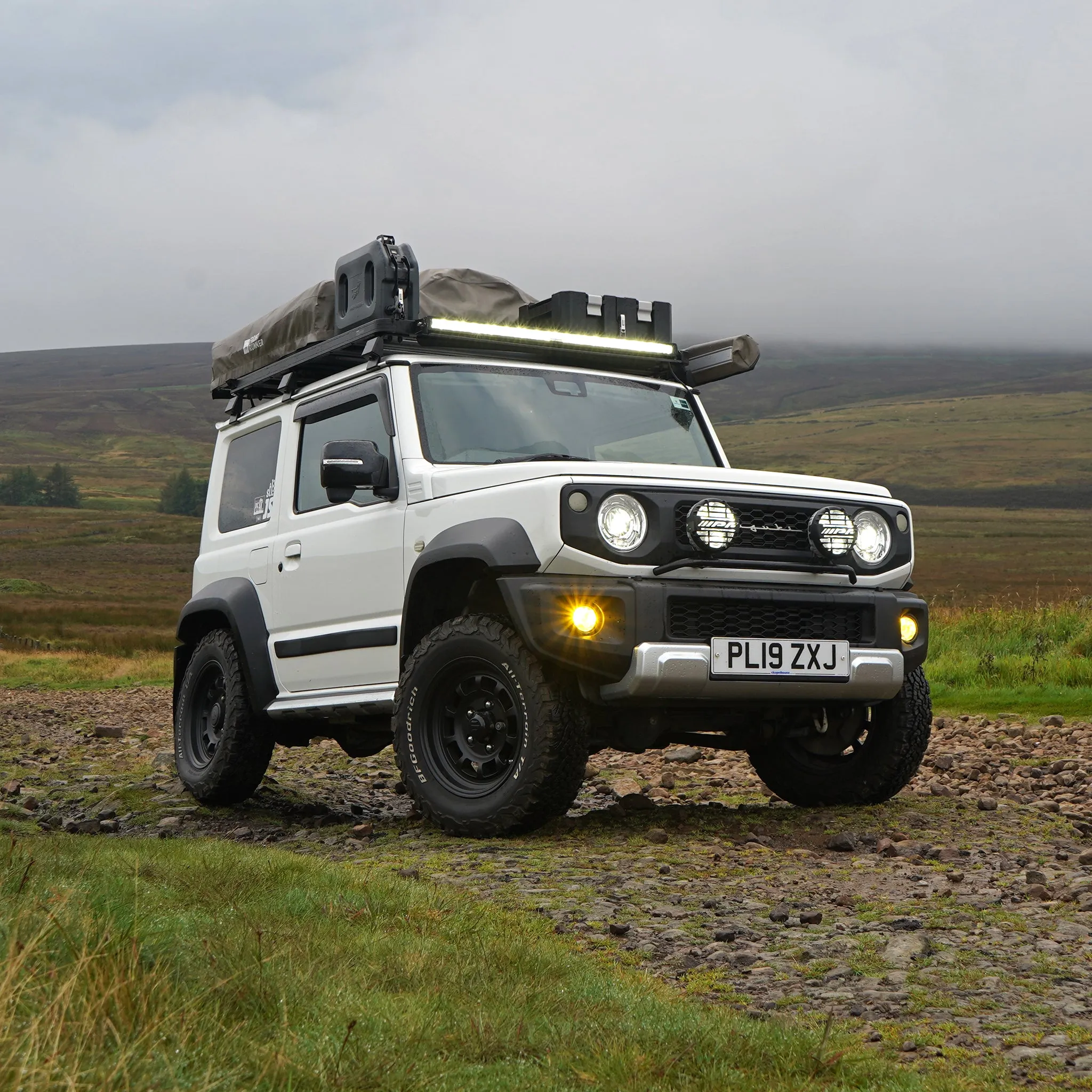 Front Runner 40” LED Light Bar FX1000-CB SM / 12V/24V with Off-Road Performance Shield