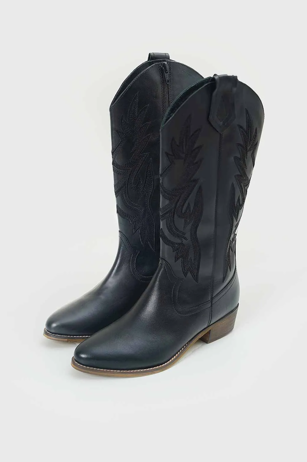 LEATHER COWBOY BOOT