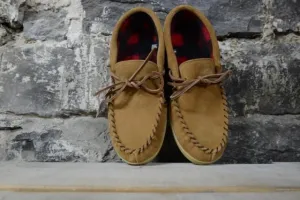 MENS: Moccasins