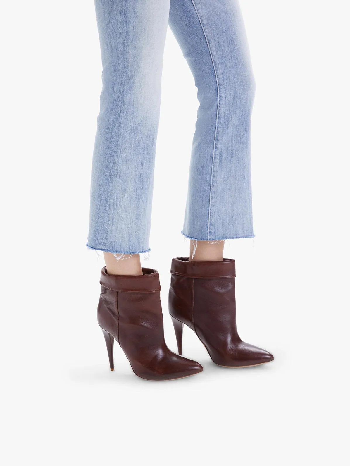 Mother Denim - The Hustler Ankle Fray Jean in Knock on Wood