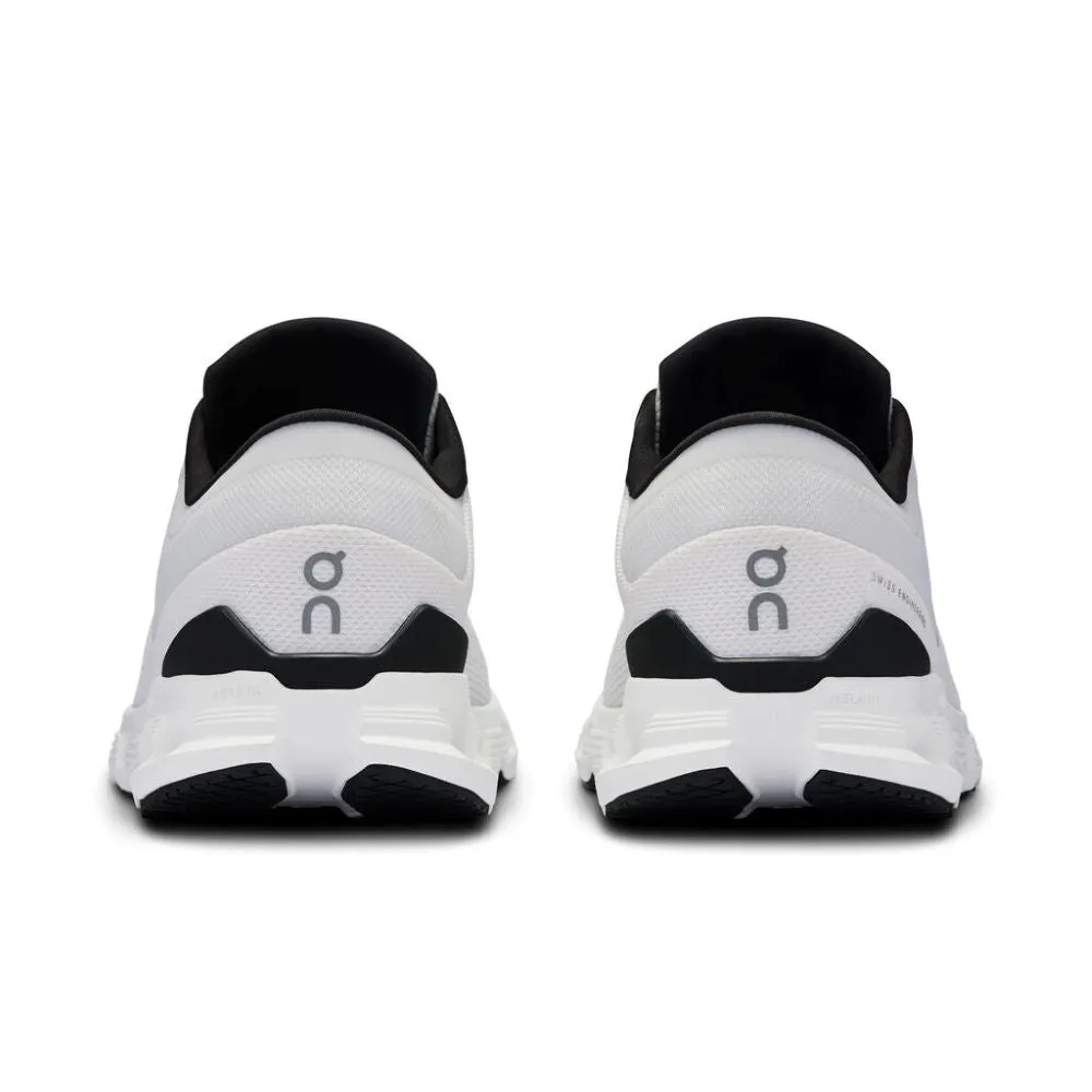 'On Running' Women's Cloud X 4 - Ivory / Black