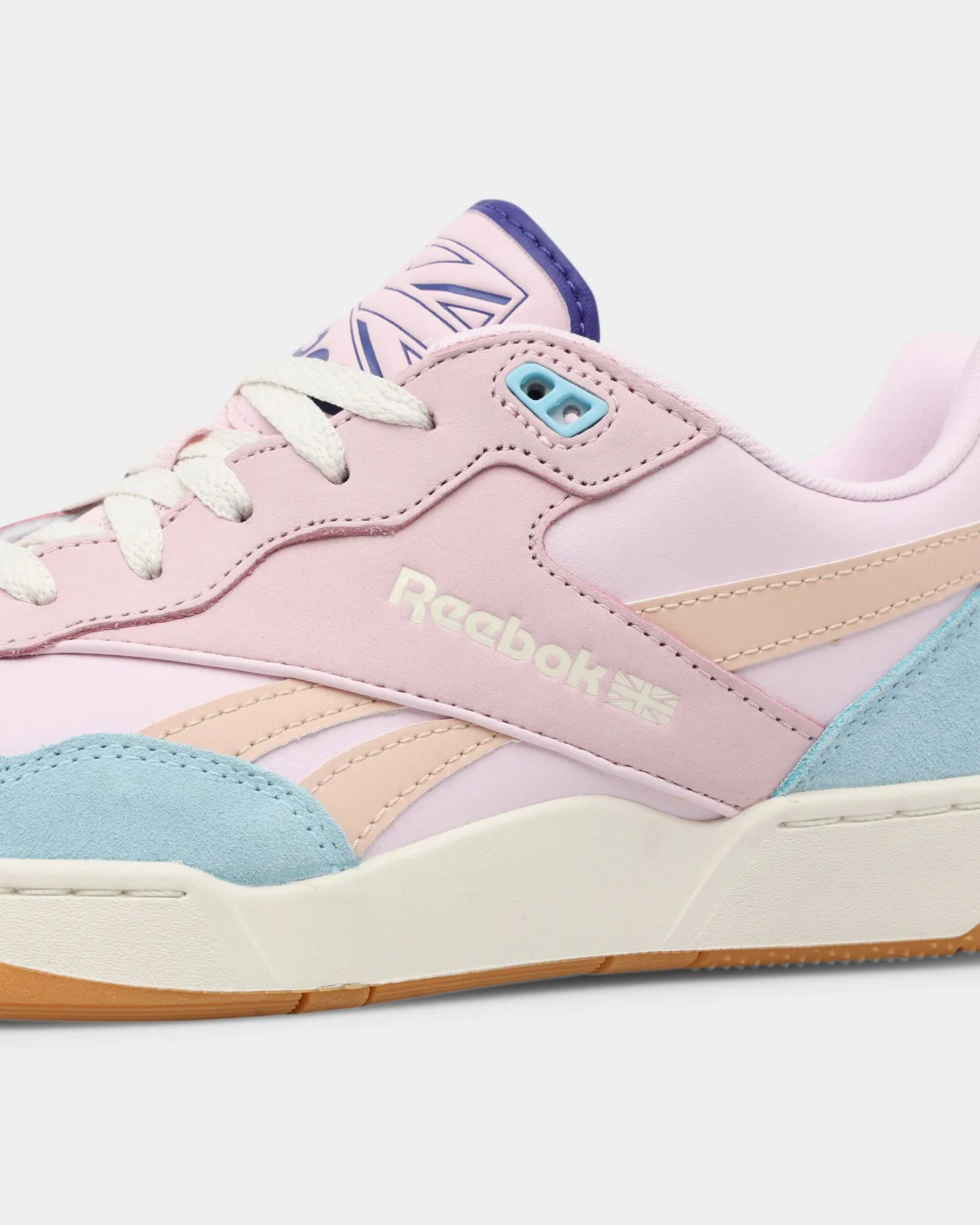 Reebok Women's BB 4000 II Pale Pink/Chalk