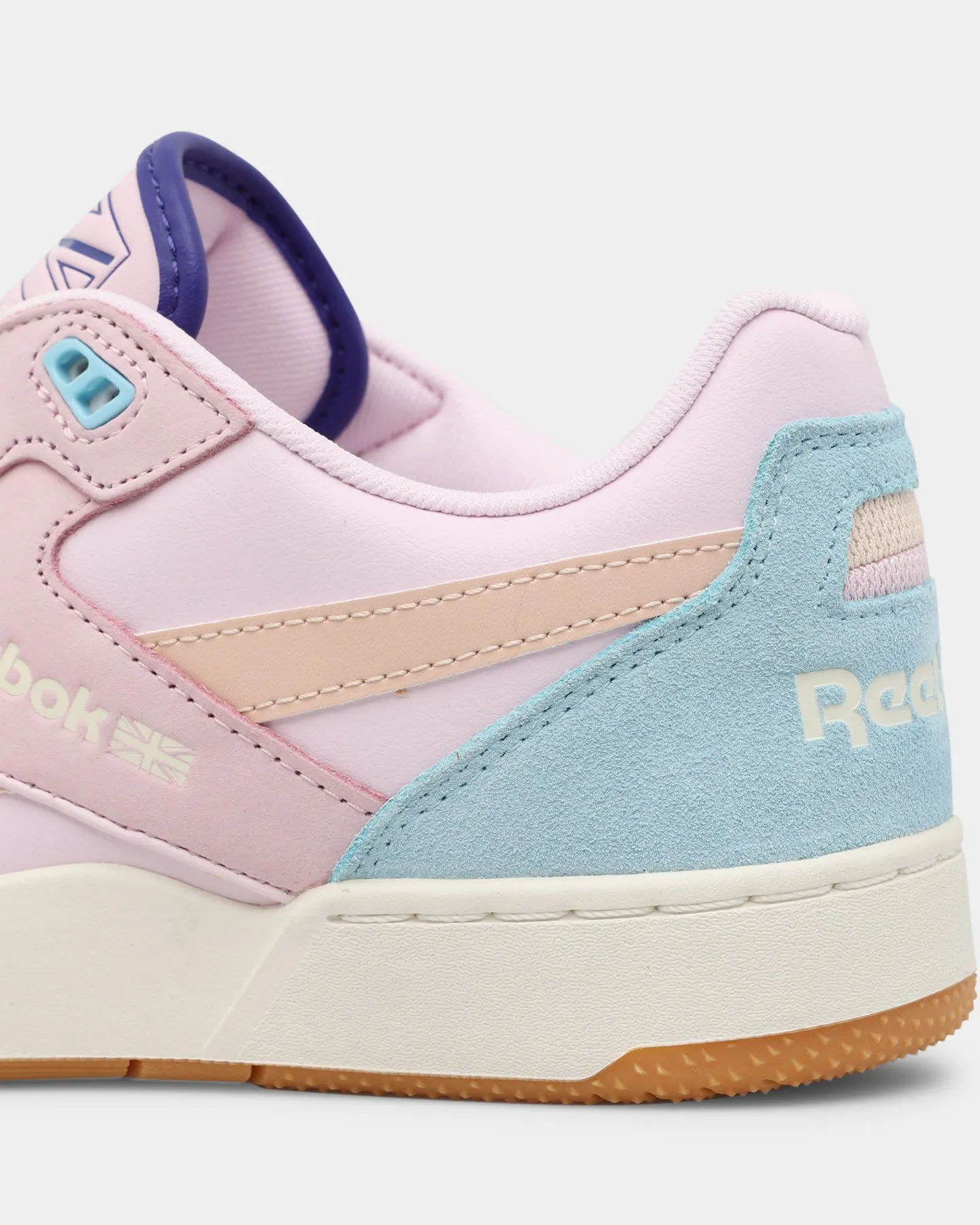 Reebok Women's BB 4000 II Pale Pink/Chalk